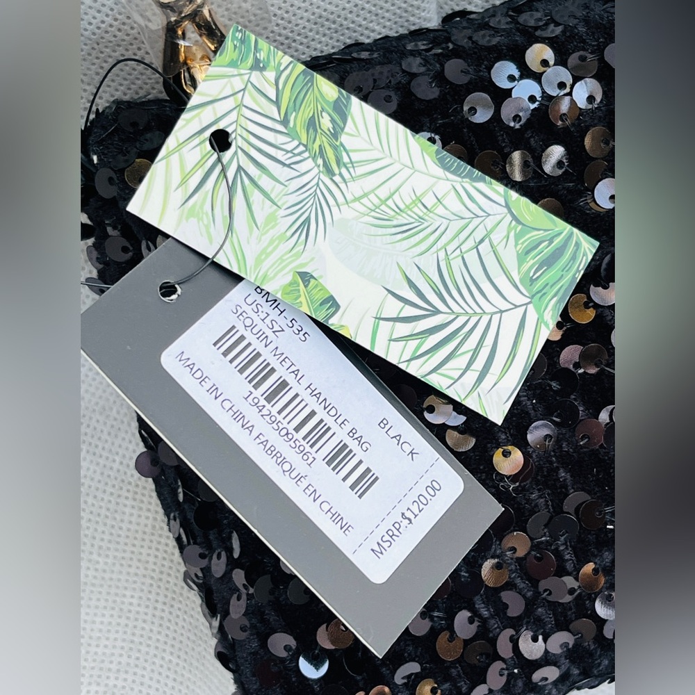 Badgley Mischka NWT Black Sequin Clutch with Gold Accents - Picture 4 of 4